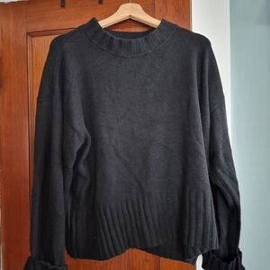 GAP Black Women's Crew Neck Sweater